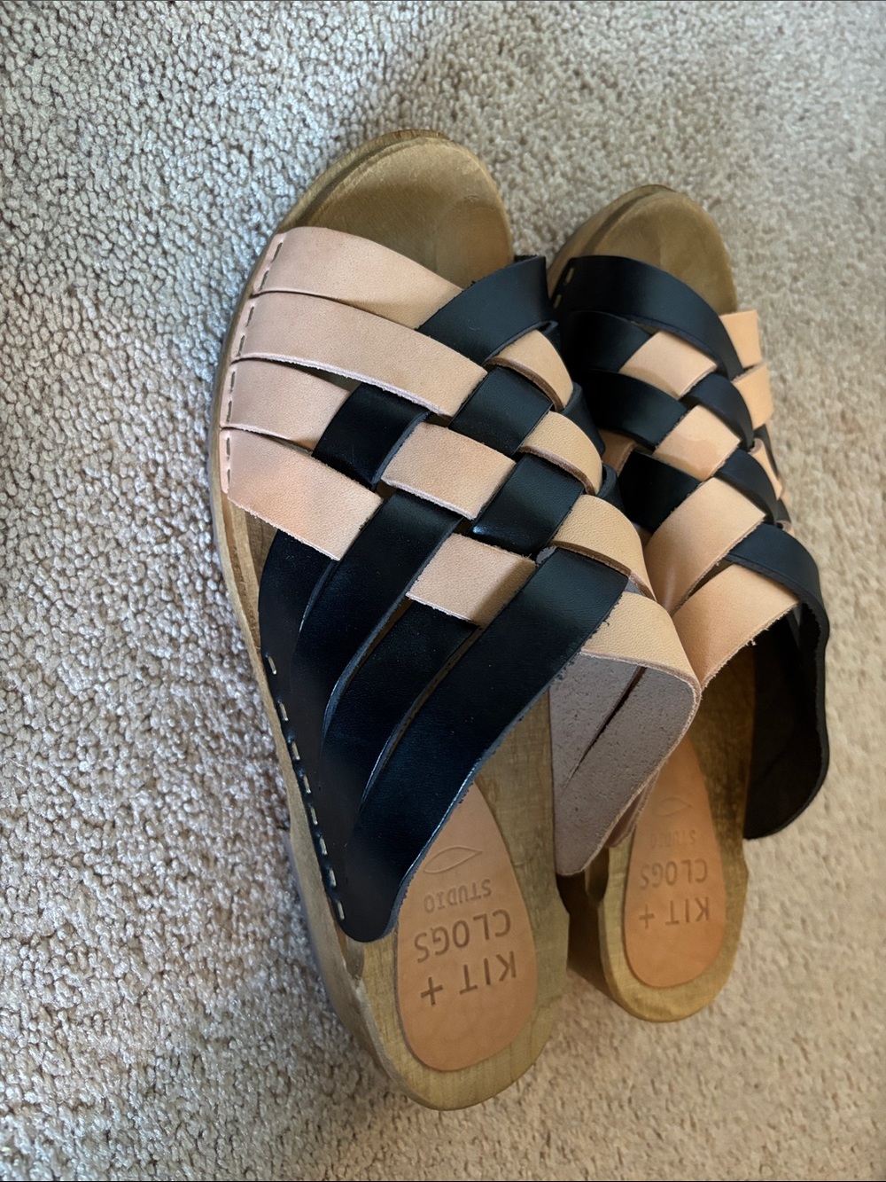 Kit + Clogs “Onyx Low Fält” woven clog sandal, 39